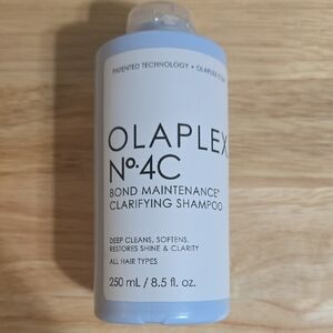 OLAPLEX No.4C Bond Maintenance Shampoo - White and Blue